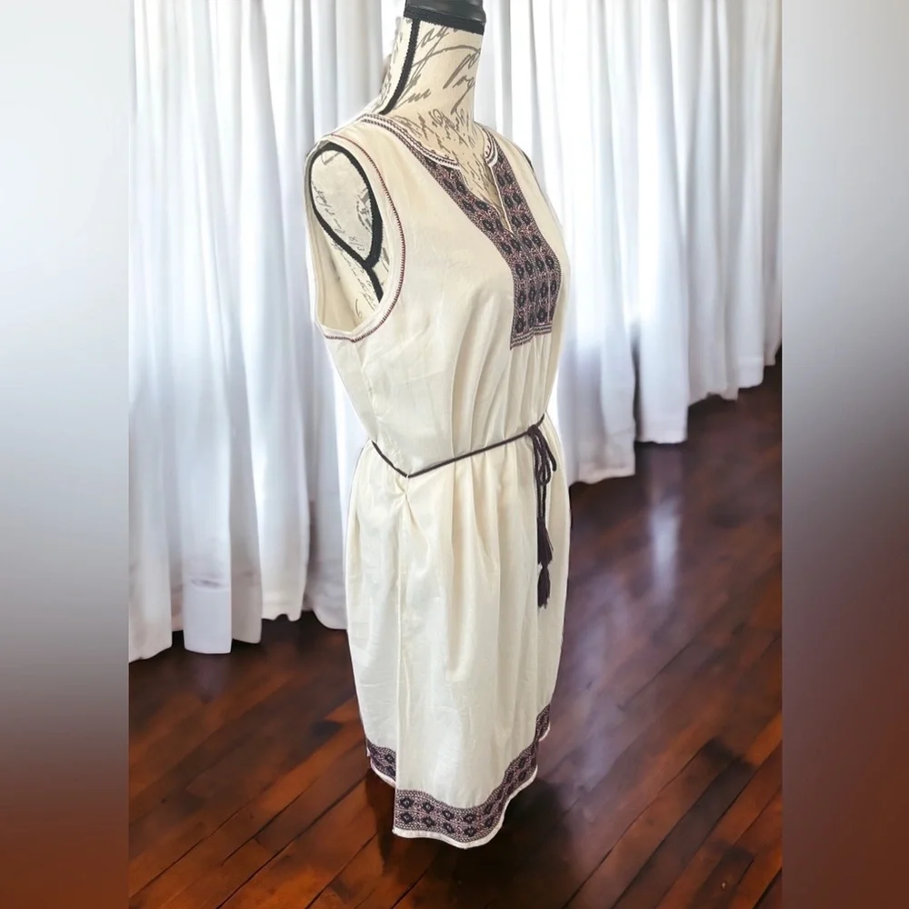 NWT GH Bass & Co. White Cotton Embroidered Dress Midi V neck Sleeveless medium